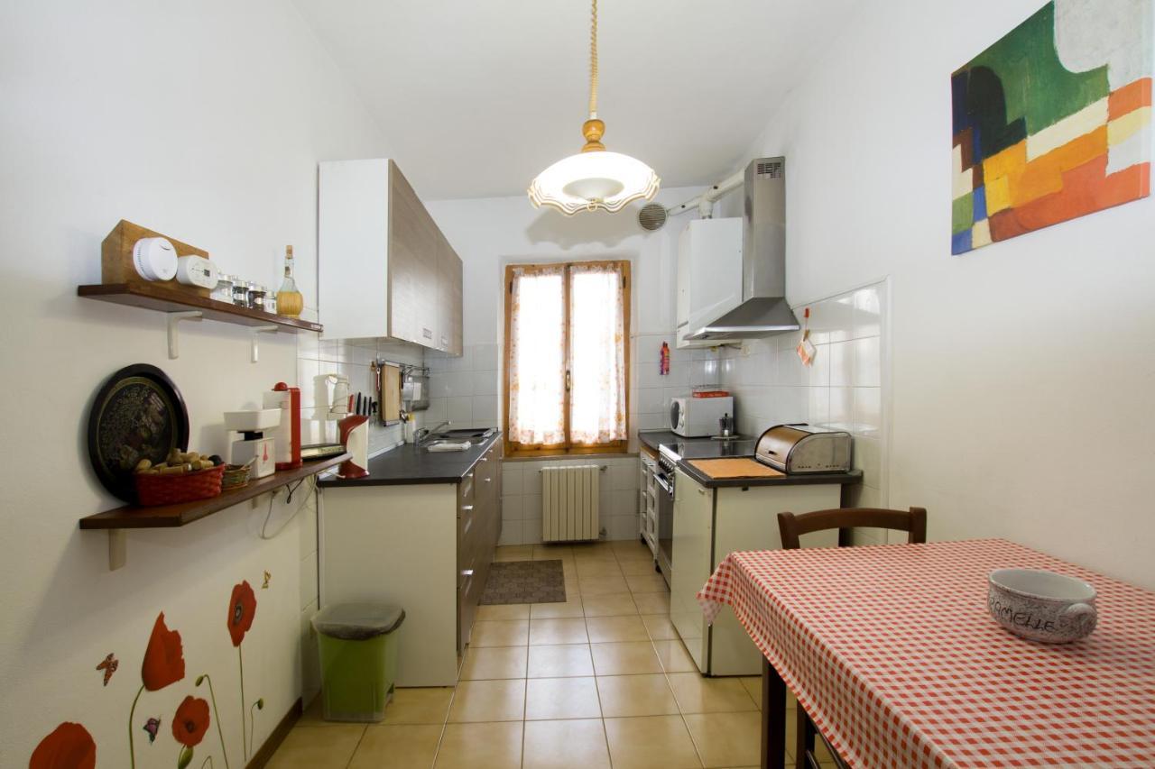 Cheap Apartment In The Old Village Colle Val D'Elsa Bagian luar foto