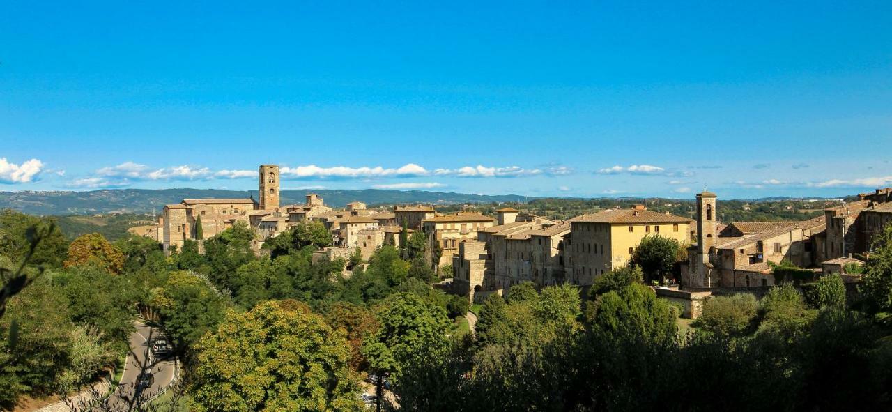 Cheap Apartment In The Old Village Colle Val D'Elsa Bagian luar foto