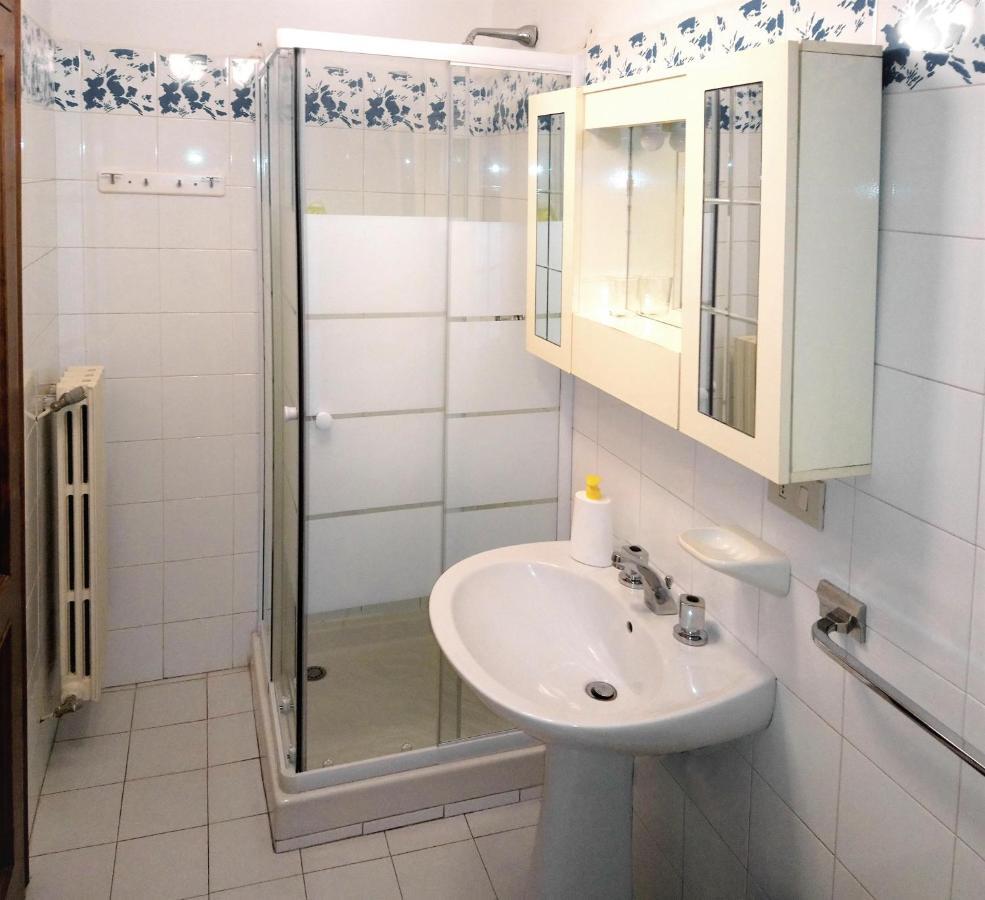 Cheap Apartment In The Old Village Colle Val D'Elsa Bagian luar foto